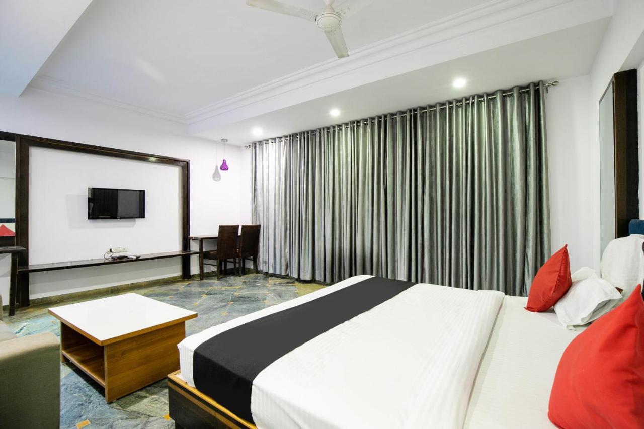 Collection O 49275 Hotel Suman City 甘地讷格尔 外观 照片