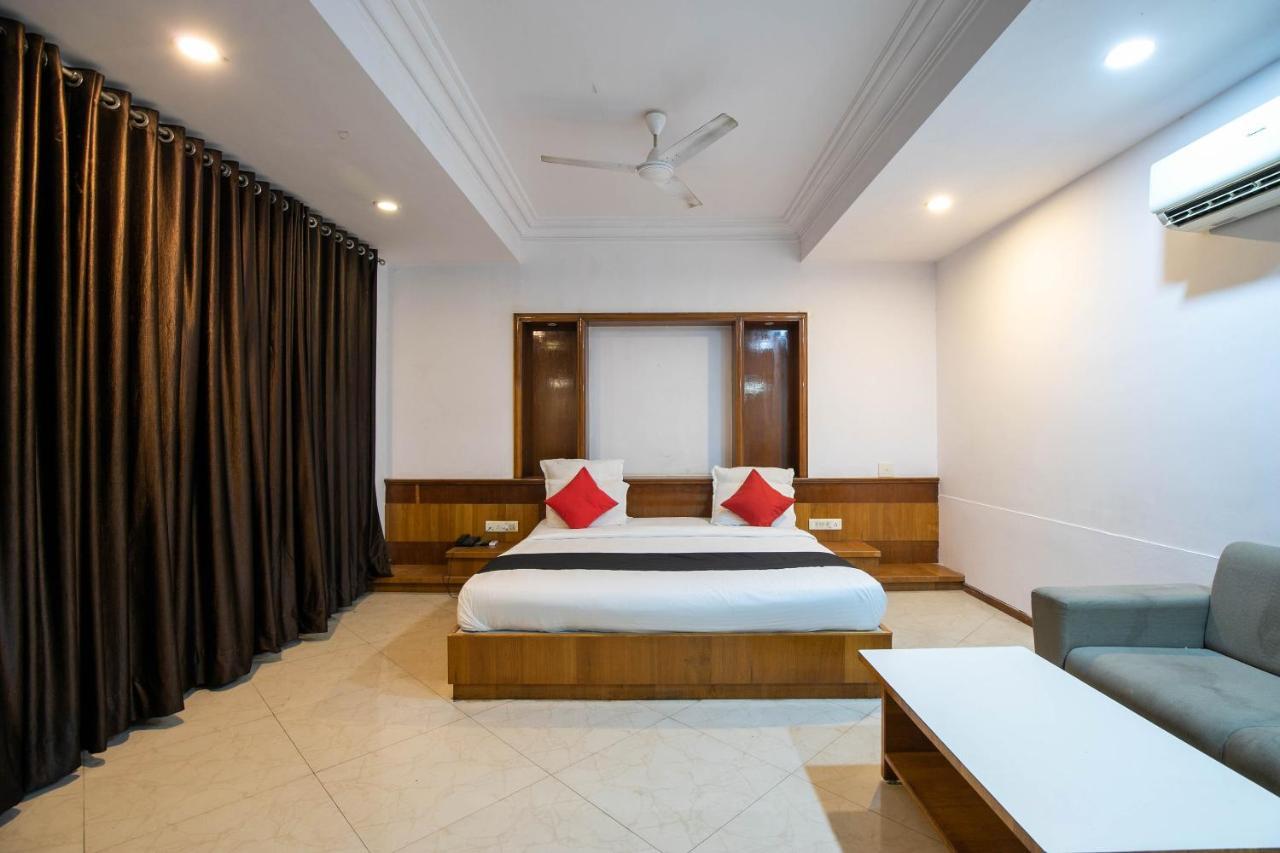Collection O 49275 Hotel Suman City 甘地讷格尔 外观 照片