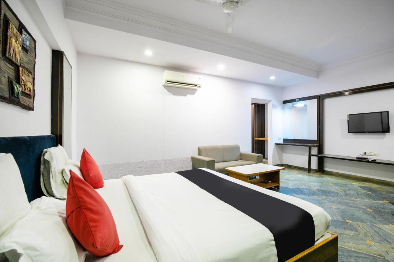 Collection O 49275 Hotel Suman City 甘地讷格尔 外观 照片
