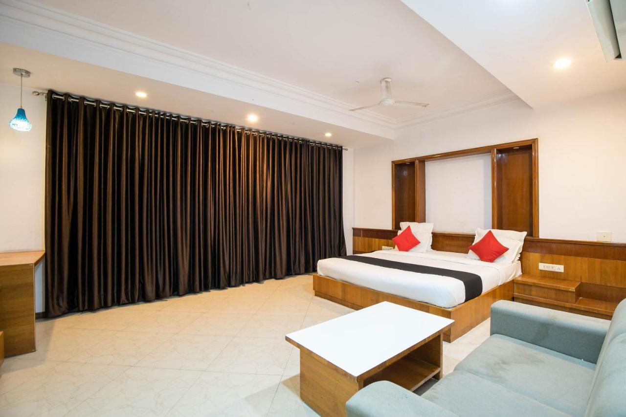 Collection O 49275 Hotel Suman City 甘地讷格尔 外观 照片